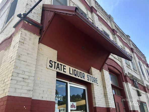 525 State Hwy 8, Troy, ID 83871